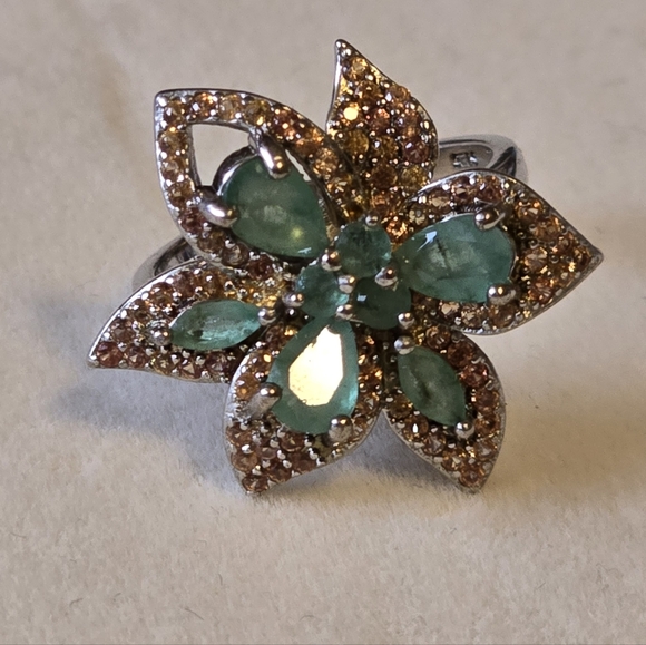 Natural Emerald 6x4mm & Sapphire  925 Sterling Silver Ring Sz 6. - Picture 8 of 8